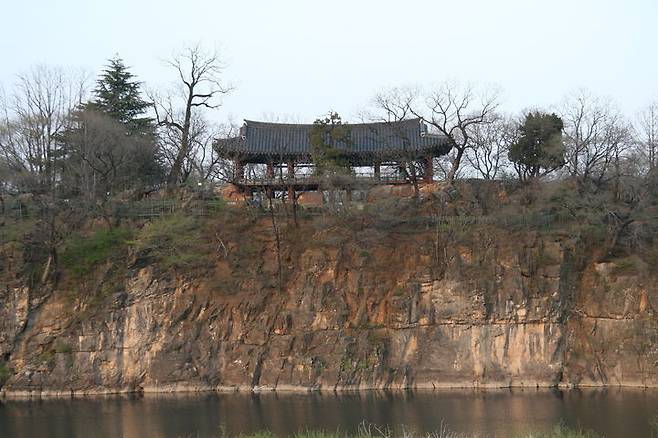 [서울=뉴시스] 죽서루 (사진=문화재청 제공) 2023.10,27. phot@newsis.com *재판매 및 DB 금지