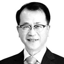 윤영호 서울대 기획부총장·서울대 의대 가정의학교실 교수