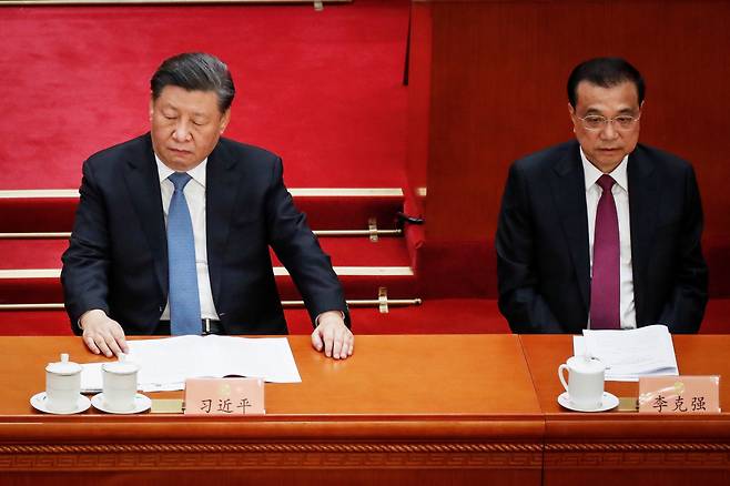 시진핑 중국 국가 주석과 리커창 전 국무원 총리가 지난 3월 4일 전국인민대표회의 개막식에 참석했다. [EPA]