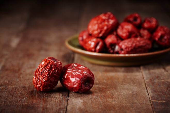 대추에는 비타민과 식이 섬유, 칼륨 등의 영양소가 풍부해 건강에 좋은 단맛 식품으로 꼽힌다. [사진=클립아트코리아]