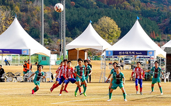 지난해 11월 개최된 전국 초등축구 왕중왕전 대회가 열리고 있다. [사진=경주시청]