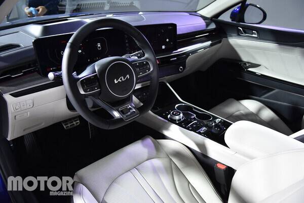 기아 더 뉴 K5 사진 모터매거진 윤성 기자