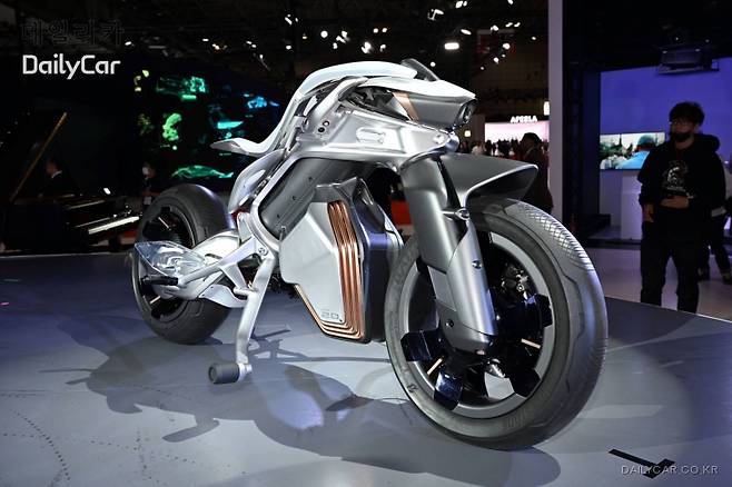 야마하 모터로이드2 (MOTOROiD2)(2023 재팬모빌리티쇼)