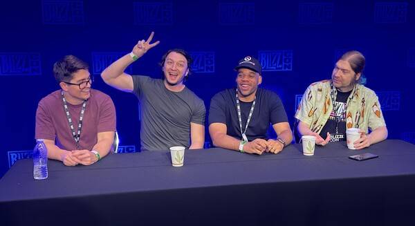 - 알렉 도슨 수석 영웅 디자이너, 라칸 카마쉬 선임 캐릭터 아티스트, 케니 허드슨 영웅 프로듀서, 포스터 엘멘도프 선임 테스트 애널리스트