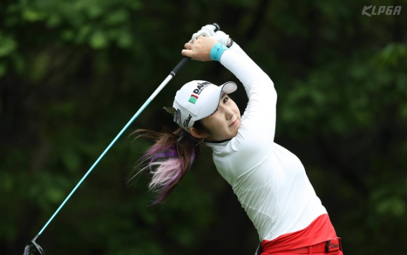 배선우는 5일 열린 LPGA와 JLPGA가 공동 주관한 LPGA 투어 토토 클래식에서 1타 차 준우승을 차지했다. [사진=한국여자프로골프협회(KLPGA)]