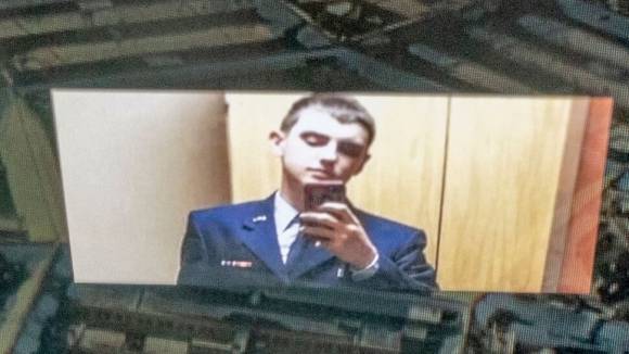 미국 일급 기민 군사정보 기록을 온라인에 유출한 혐의를 받는 미 공군 방위군 잭 테세이라.   AFP 연합뉴스