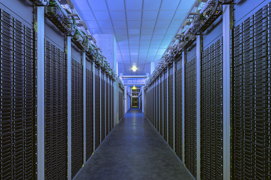 A server room at Naver’s Gak Sejong. Gak Sejong can accommodate more than 600,000 units of servers. [NAVER]