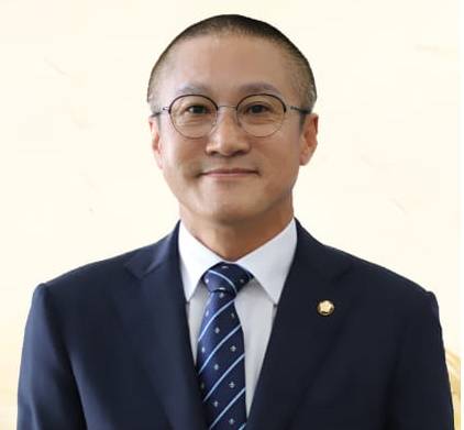 ▲신영대 전북 군산시 국회의원ⓒ더불어민주당