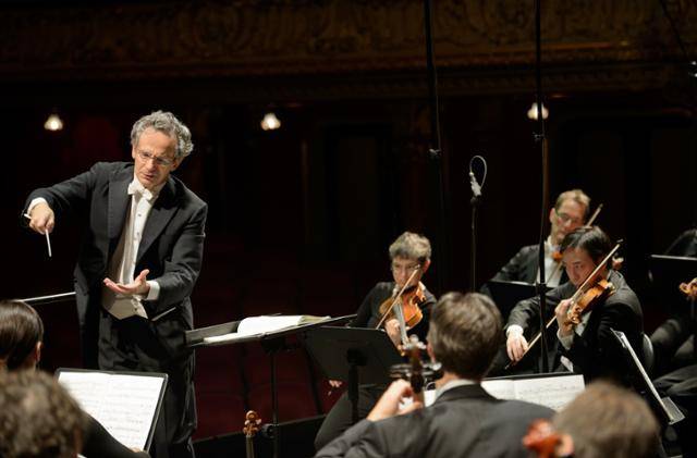 지휘자 파비오 루이지. ⓒMonikaRittershaus