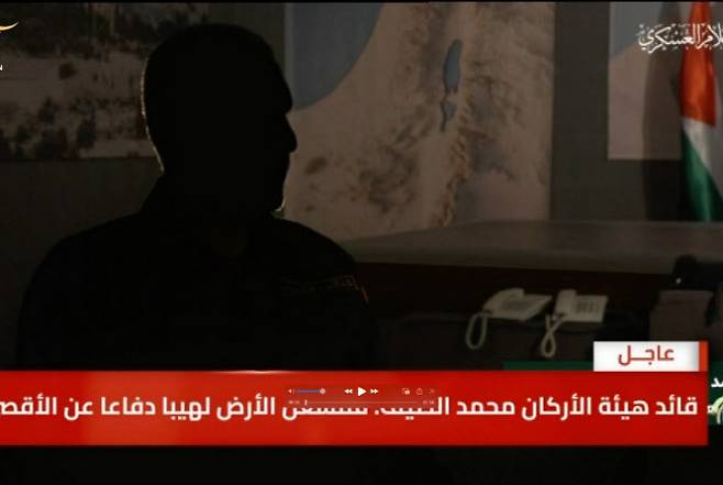 하마스가 이스라엘은 기습 공격한 지난 7일(현지시간) 알카삼 여단 최고사령관인 무함마드 데이프가 연설하고 있다.(사진=X 캡처)