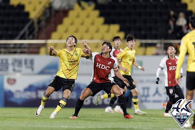 부산이 전남에 패하며 승격 기회를 놓쳤다. (한국프로축구연맹 제공)