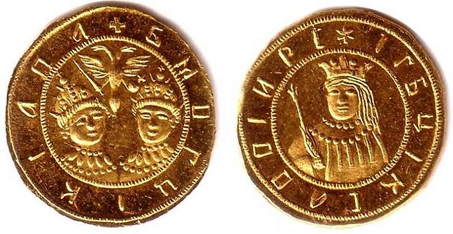 표트르와 이반의 공동통치를 나타내는 동전. 뒷면에는 실세 소피아가 새겨져 있었다. 당시 정치 상황이 정확히 반영된 동전인 셈.