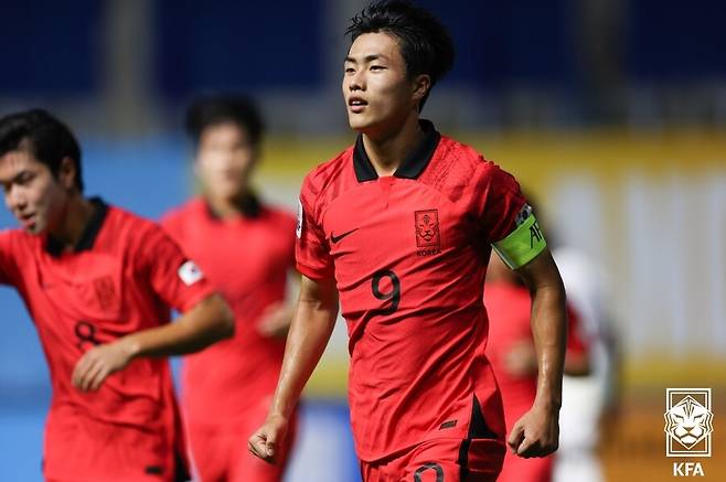 ▲ 6월 U-17 아시안컵 준우승에서 활약한 김명준 ⓒ대한축구협회