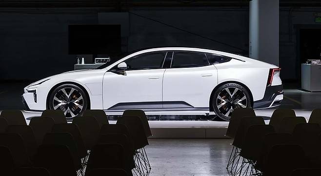 사진 : 폴스타 5