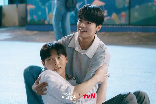 ▲ 반짝이는 워터멜론 스틸. 제공| tvN