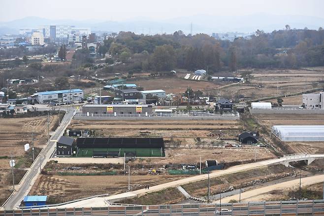 정부가 중장기 주택공급 기반 확충을 위해 전국 5개 지구 8만 가구 규모의 신규택지 후보지를 15일 발표했다.사진은 경기도 오산시 오산세교3지구 예정지 모습./뉴시스