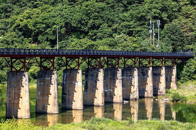 화천 '꺼먹다리'./양수열 영상미디어 기자