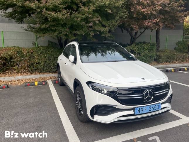 2023년식 벤츠 EQA 250. EQA는 전기차 고유의 개성을 잘 드러낸 고급스러운 디자인을 완성했다./사진=정민주기자