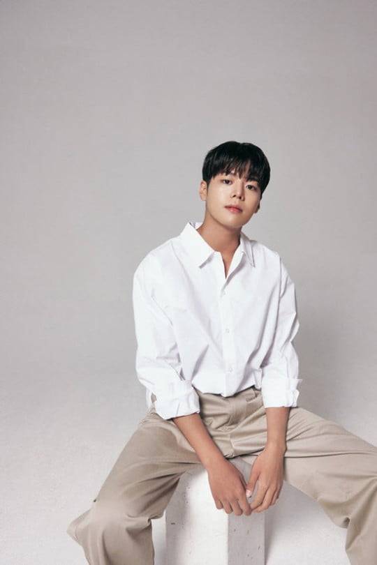 배우 려운/사진=럭키컴퍼니