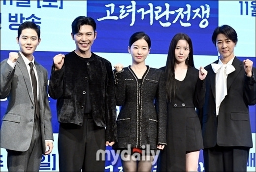 '고려 거란 전쟁'의 배우 김동준, 지승현, 이시아, 하승리, 최수종(왼쪽부터) / 마이데일리