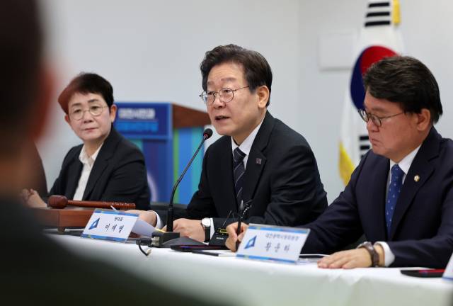 ▲더불어민주당 이재명 대표가 15일 오전 대전 중구 용두동 민주당 대전시당에서 열린 현장 최고위원회에서 발언하고 있다. ⓒ연합뉴스