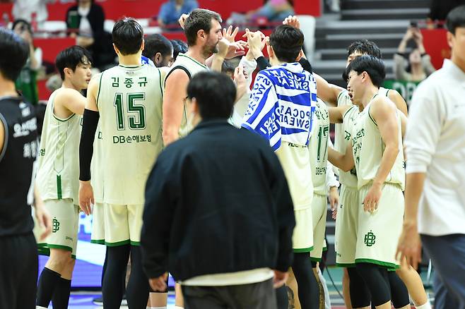 6연승을 기록한 원주 DB(KBL 제공)