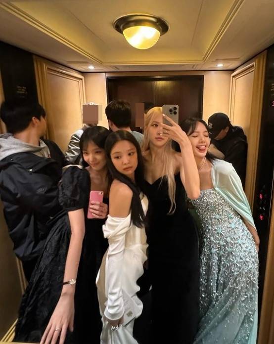 사진=왼쪽부터 지수, 제니, 로제, 리사/로제 공식 소셜미디어 계정