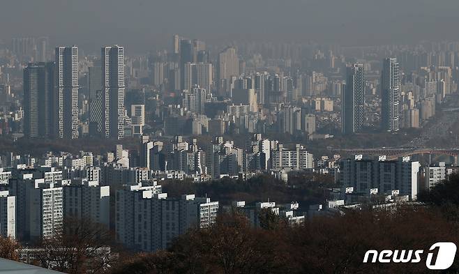 사진은 이날 남산에서 바라본 서울 아파트단지. 2023.11.21/뉴스1 ⓒ News1 박세연 기자