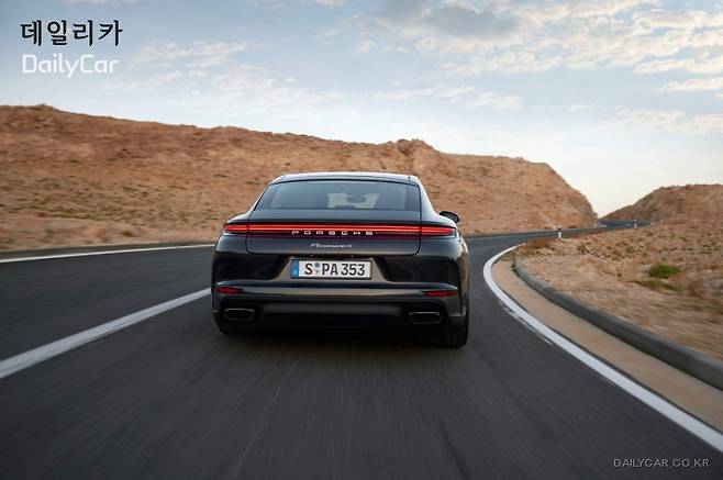 포르쉐, 파나메라