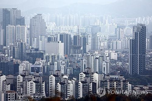 서울 남산에서 바라본 서울 시내 모습 [윤동진 기자 촬영. 연합뉴스 자료사진]