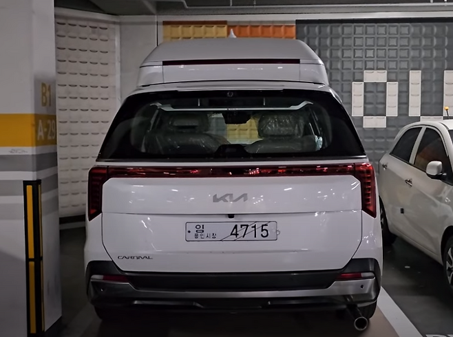 카니발 하이리무진 페이스리프트(출처:숏카)