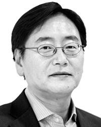 안홍욱 논설위원