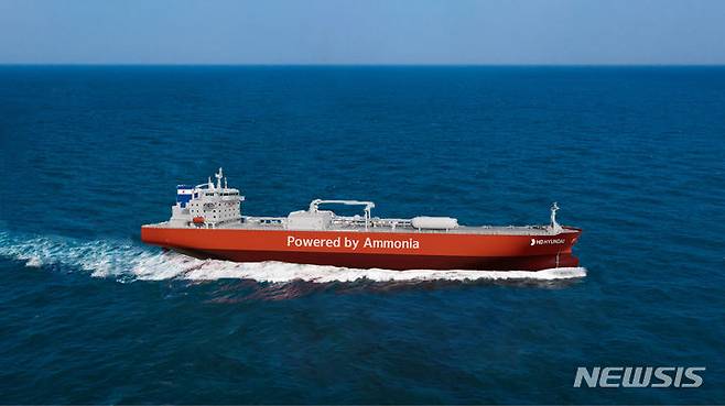 [서울=뉴시스]현대미포조선의 4만 5천입방미터(㎥)급 중형 암모니아 추진선의 조감도(사진=HD현대중공업 제공)