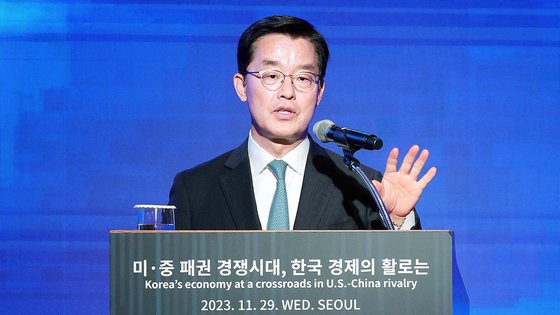 박철희 국립외교원장은 29일'2023 중앙포럼'에서 미중 경쟁 속 한국의 전략을 주제로 발표에 나섰다. 장진영 기자