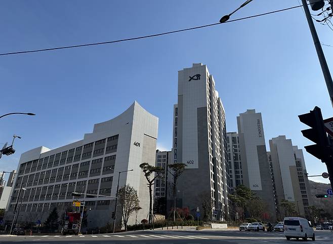 서울 강남구 개포동에 위치한 ‘개포자이프레지던스’ 전용 84㎡는 지난 15일 역대 가장 높은 전세가 15억4000만원을 경신했다. [박로명 기자]