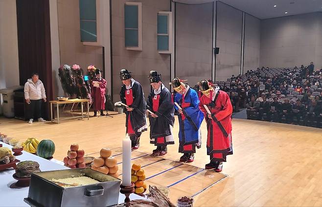 육영수 98주년 숭모제 [옥천문화원 제공. 재판매 및 DB금지]