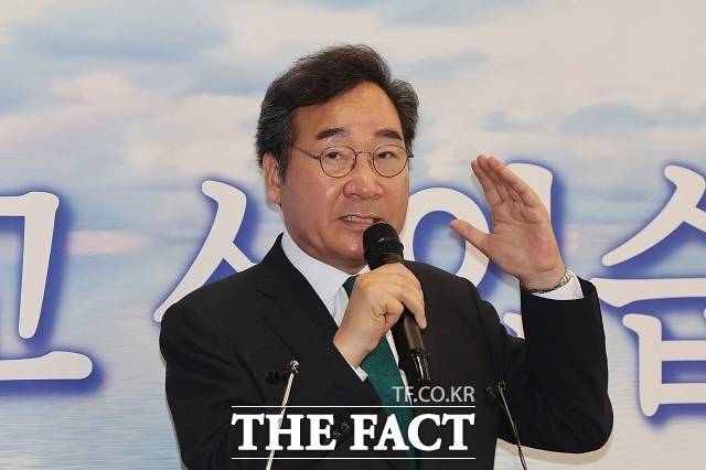 이낙연 더불어민주당 전 대표는 지난 28일 ‘연대와 공생’ 주최 행사에서 신당 창당 움직임에 대한 질문에 "내가 할 일이 무엇인지는 항상 골똘하게 생각한다"며 신당 창당 가능성을 열어뒀다. /박헌우 기자