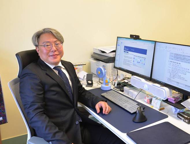 연세대학교 원주세브란스기독병원 의료기기 CRO 센터의 박성빈 센터장 / 출처=IT동아