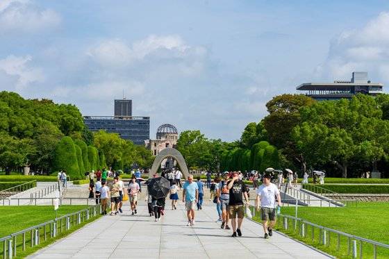 국내 항공사는 일본 노선 취항을 계속 늘리고 있다. 도쿄, 오사카, 후쿠오카 같은 대도시 외에도 히로시마, 홋카이도 등 소도시 취항도 회복되는 추세다. 히로시마 평화기념공원. 백종현 기자