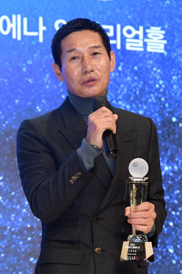 올해의 감독상을 수상한 LG 트윈스 염경엽 감독./스포츠서울