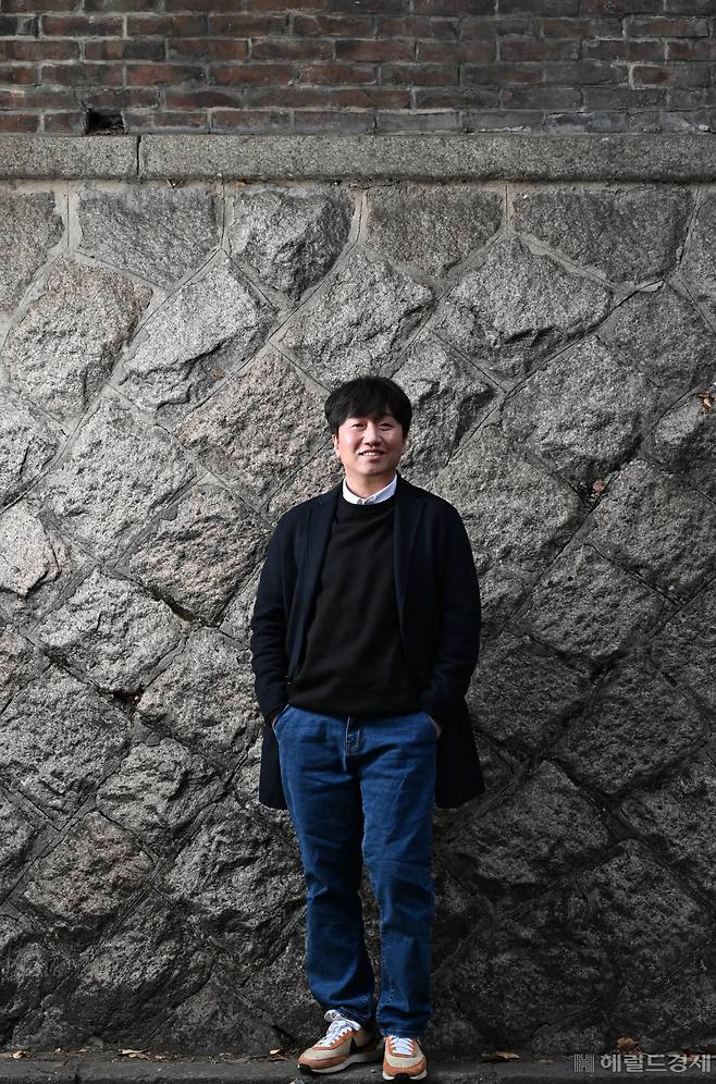 배우 이창훈이 13일 서울 용산구 헤럴드스퀘어에서 헤럴드경제와 인터뷰를 하고 있다. 임세준 기자