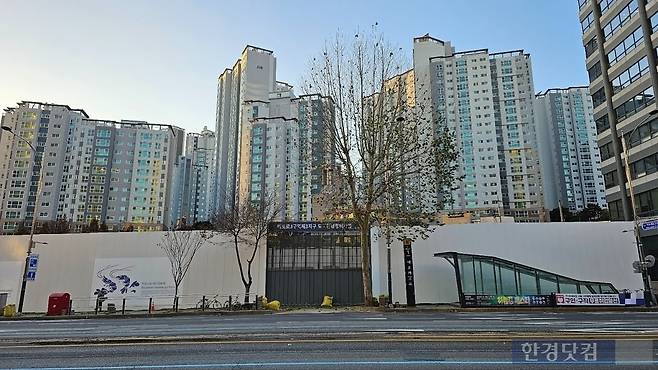 서울시 마포구 아현동 '마포 푸르지오 어반피스' 현장 전경./ 사진=이송렬 기자.