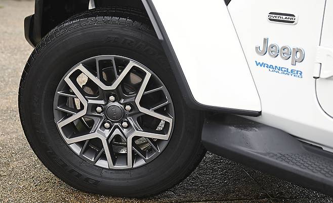 지프 랭글러 4Xe 오버랜드 파워탑. 김학수 기자