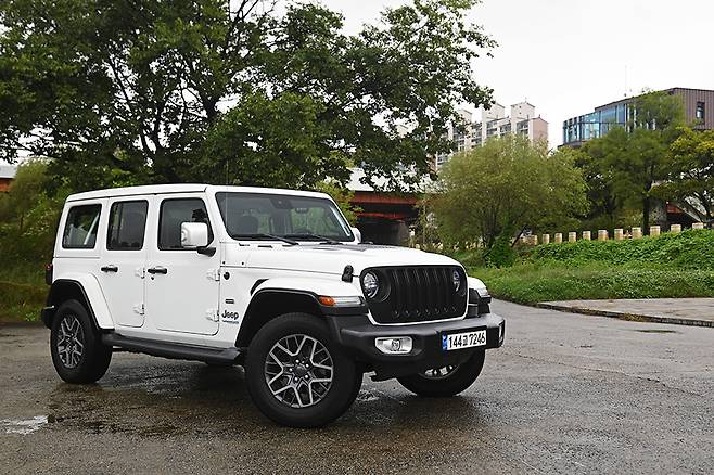 지프 랭글러 4Xe 오버랜드 파워탑. 김학수 기자