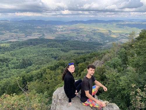 하이킹을 함께한 니콜(Nicole)(좌)과 에릭(Erik)(우)