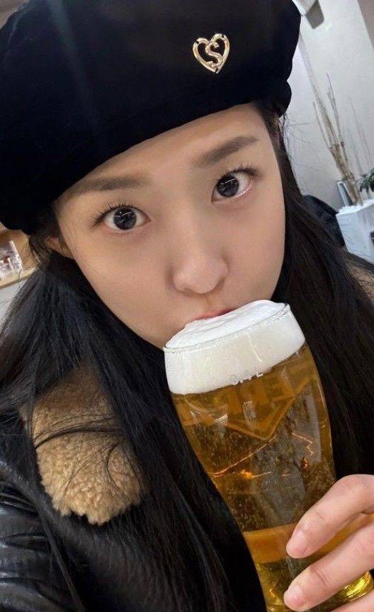 [서울=뉴시스] 설현. (사진=설현 인스타그램 캡처) 2023.12.04. photo@newsis.com *재판매 및 DB 금지