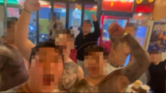 피의자가 속해 있는 이른바 'MZ조폭' 모임인 '전국구' 조직원들.〈사진=충남경찰청〉