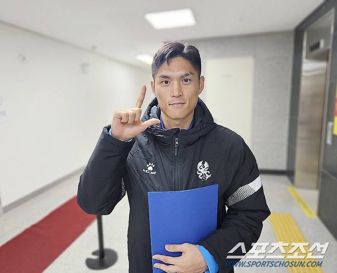 축구를 좋아하는 조카의 세리머니를 따라하는 광주 미드필더 이순민. 사진(광주)=윤진만 기자yoonjinman@sportschosun.com