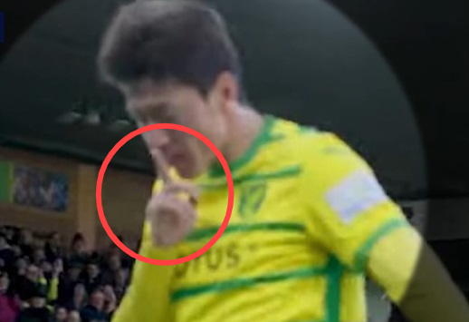 골넣은 황의조의 ‘쉿 세리머니’가 논란이 됐다. [사진출처 = 노리치시티]