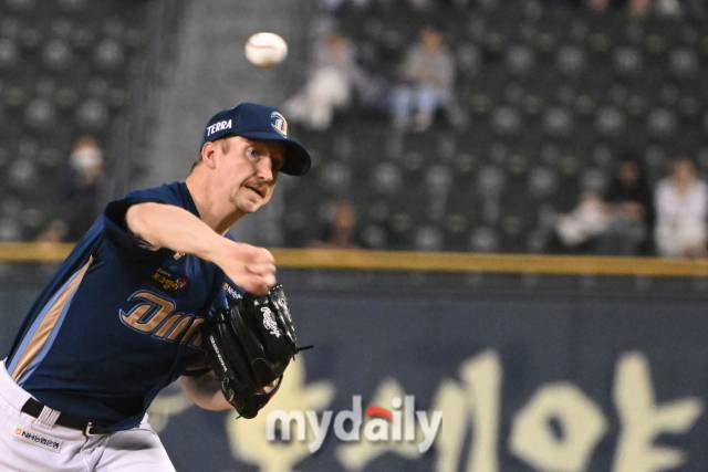 2023년 9월 19일 서울 잠실야구장에서 진행된 '2023 프로야구' NC-두산의 경기. 페디./마이데일리